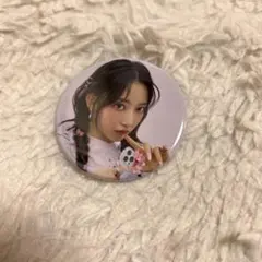 Le Sserafim サクラ　ピンバッジ