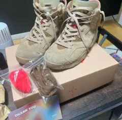 トラヴィス・スコット✕ナイキ エアジョーダン6