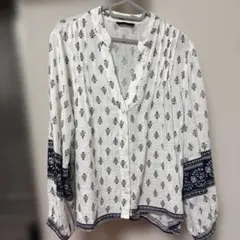 ZARA プリント柄 長袖シャツ ホワイト・ネイビー