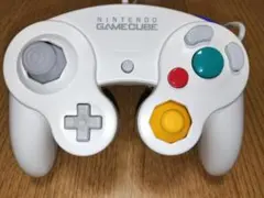 ゲームキューブ コントローラー ホワイト 後期型　分解清掃済み　GCコン