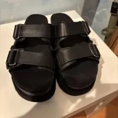 UGGサンダルゴールデンスターGoldenstar Hi Slide US6のサムネイル