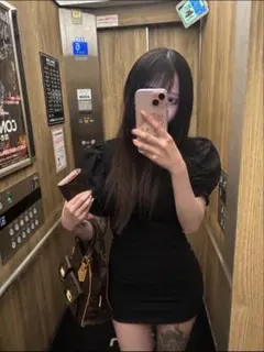 ZARA パフスリーブ ミニワンピース ブラック 半袖
