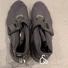 NIKE ACG スニーカー ブラックのサムネイル