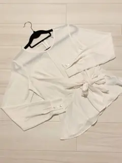 Forever21 リボンブラウス