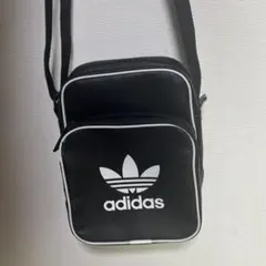 adidas ショルダーバッグ