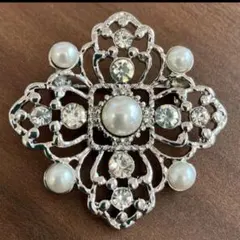 シルバー パール クリスタル ブローチ