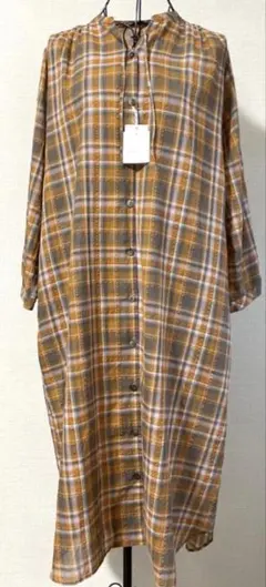 【NON NO】チェック柄長袖ロングシャツワンピース【新品未使用】のサムネイル