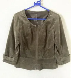 オリーブグリーン ノーカラージャケット
