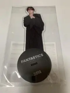 FANTASTICS 2026カレンダーアクリルスタンド 八木勇征 - メルカリ