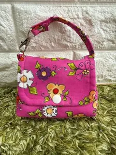 ピンクポーチ　花柄ポーチ　ミニポーチ　ロラライハリス