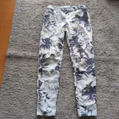 花柄 ストレッチデニム スキニーパンツ