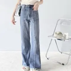 裾フリンジセミフレアデニムパンツ