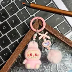 2025年最新】Labubu キーホルダーの人気アイテム - メルカリ