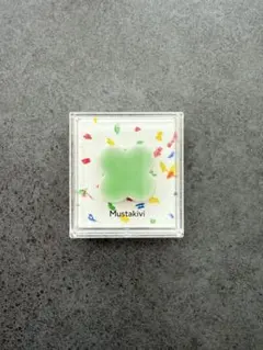 Musutakivi ムスタキビ KUKKIA ブローチ