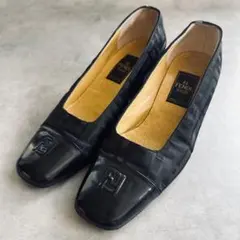 FENDI ズッカ　総柄　スクエアトゥ　パンプス　レザー　ナイロン　黒　23.5のサムネイル