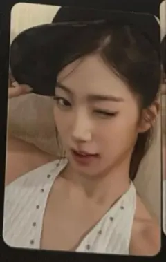 ルセラフィム カズハ　hello82 US 限定　トレカ