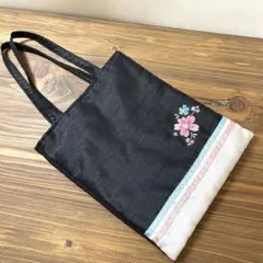 Item thumbnail for item 2414eeb8-4204-4851-9686-a1d6f31e87ea