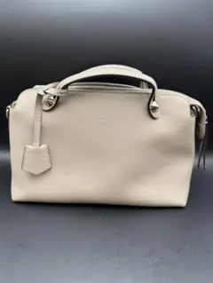 FENDI フェンディ　バイザウェイ　ミディアム　グレージュ 8BL124のサムネイル