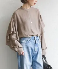 Noble ドライシフォンラッフルスリーブブラウスのサムネイル