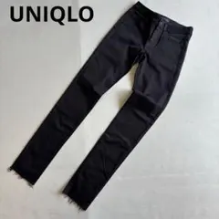 【ユニクロ】スキニーパンツ　黒　ブラック　ボトムス　ストレッチ　カジュアル