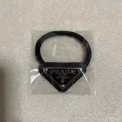 PRADA ヘアゴム ノベルティ ブラックのサムネイル