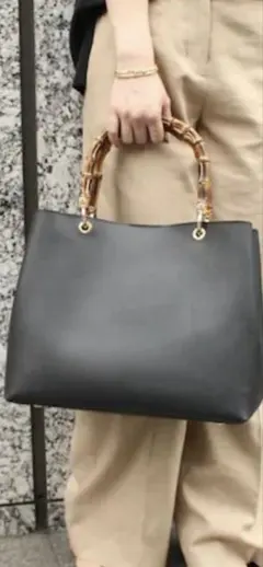 **Gianni Notaro**バンブートート