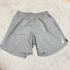 NIKE ナイキ ショートパンツ ハーフパンツ グレーのサムネイル