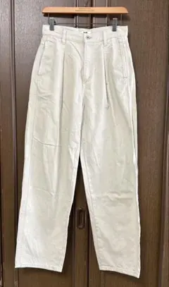 美品　ユニクロU タックデニムワイドパンツ　58.5
