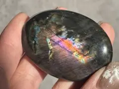 《ラブラドライト パーム＊ピンク系レインボーシラー＊きらめき多層タイプ》