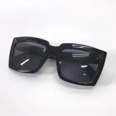 CELINE セリーヌ サングラス ブラック CL 41800/S 807BNのサムネイル