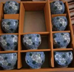 青い花柄の湯飲み 10個セット