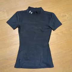 UNDER ARMOUR　半袖インナー　130-140