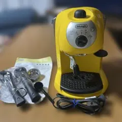 美品 デロンギ エスプレッソ・カプチーノメーカー EC221R ラテアートに