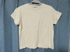 GU 半袖Tシャツ (オフホワイト色)