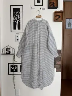 スタンドカラーワンピース