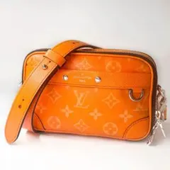 K⭐︎【未使用級極美品】LOUIS VUITTON アルファ・ウェアラブル Alpha Wearable Wallet - ブランド通販のBUYMA
