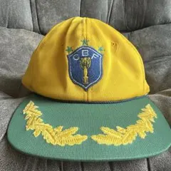 Everton カーキット2点(キャップ・マフラー)+ピンバッジ2点 Everton カーキット2点(キャップ・マフラー)+ピンバッジ2点 - メルカリ
