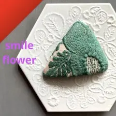 専用     ⑤16ミナペルホネン ハンドメイド パッチンピン ヘアアクセサリー