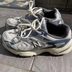 ニューバランス スニーカー 725グレー/ネイビー　22.5cm