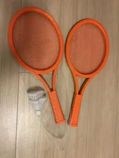 テニスラケット 2本セット オレンジ グリーン シャトルコック付き
