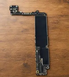 iPhoneSE3 ジャンク品　ロジックボード