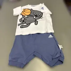 adidas キャラクターTシャツとショートパンツセット