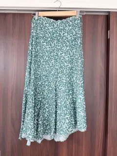 フレアスカート 緑色 コットン混