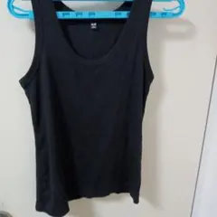 UNIQLO ブラック タンクトップ L