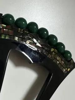 《B級品》【新品未使用】緑色の玉付き髪飾り(細かなキズあり)