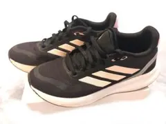 adidas ブラック×ピンク スニーカー 23.5センチ