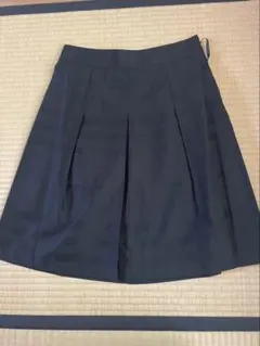 バーバリーロンドン　スカート　 サイズ40 黒　百貨店購入のサムネイル