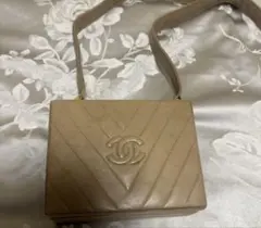 シャネル CHANEL Vステッチ ボックス型 ショルダーバッグ ベージュ