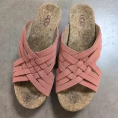 23　UGG ウェッジソールサンダル　オレンジ