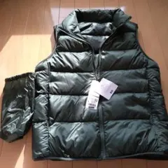 ユニクロ ウルトラライト ダウンベスト S ダークグリーン 男女兼用